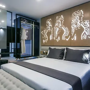 3* Aparthotel Lavris