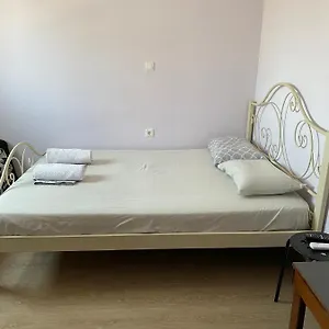 Private With A Beautiful Veranda Heraklion